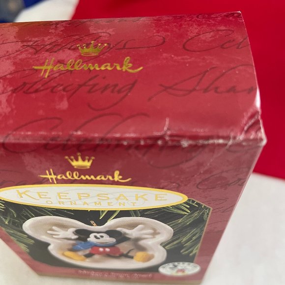 Mickey Mouse Hallmark Ornament Set - Picture 6 of 16